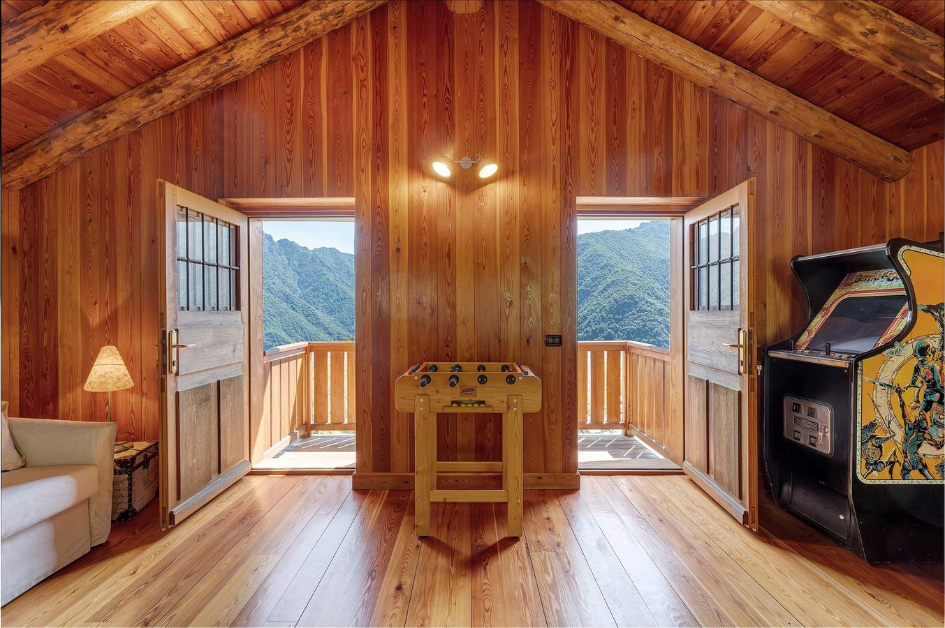 Exklusives Chalet 'La Libellula' mit herrlichem Bergblick in Scopa, Walliser Alpen