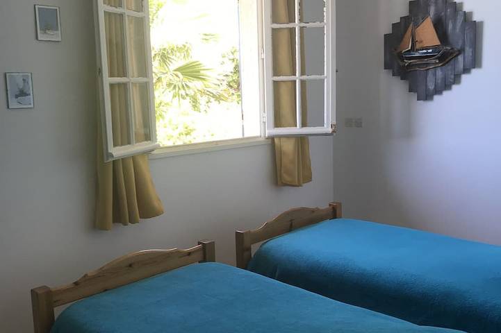 Location de vacances pour 6 personnes, avec terrasse et jardin dans Plage du Ruppione - 4