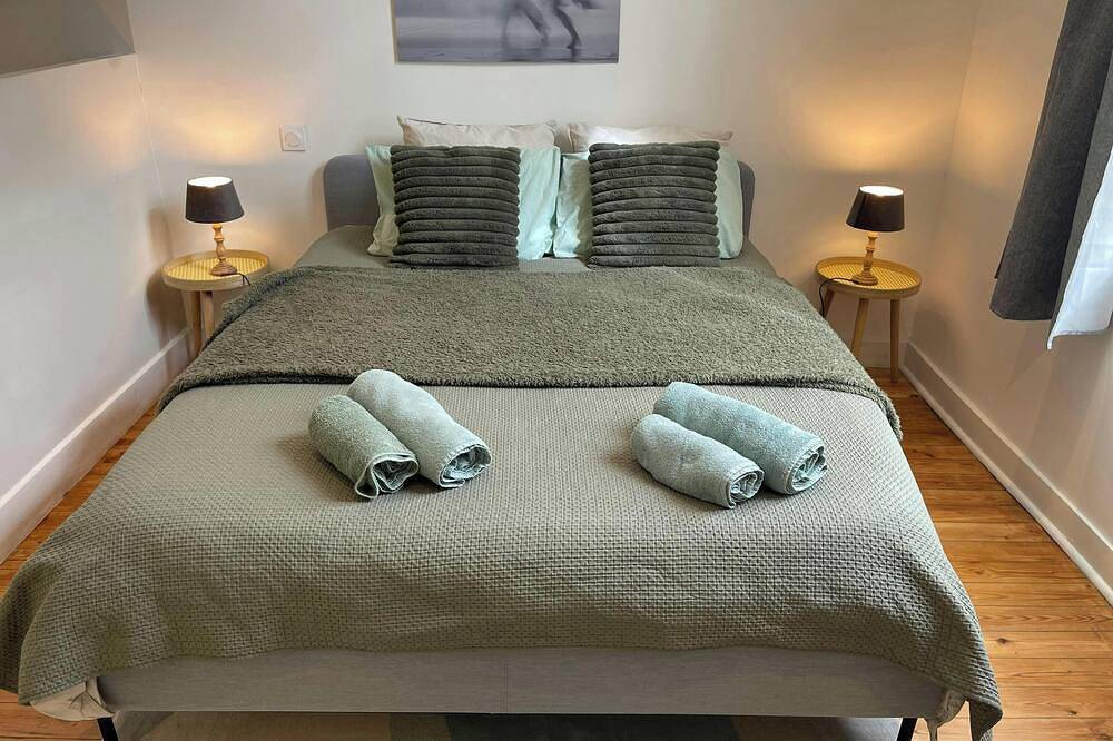 Entire apartment, The Libournettes - Serenity in Libourne, Libourne region