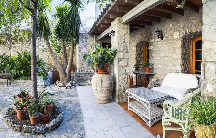 Casa de vacaciones para 14 personas, con vistas y jardín, Se admiten mascotas - 1