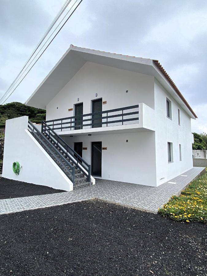 Casa de férias para 2 pessoas, com vista e jardim em Ilha das Flores (Açores)