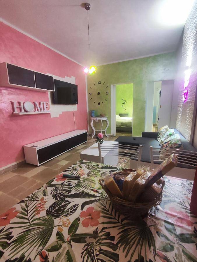 Location de vacances pour 4 personnes, avec piscine et jardin à Brindisi