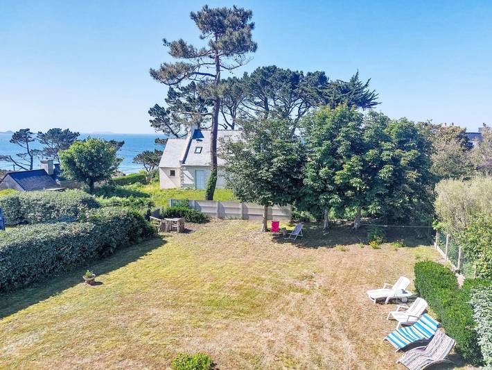 Location de vacances pour 6 personnes, avec jardin et terrasse à Trévou-Tréguignec - 4