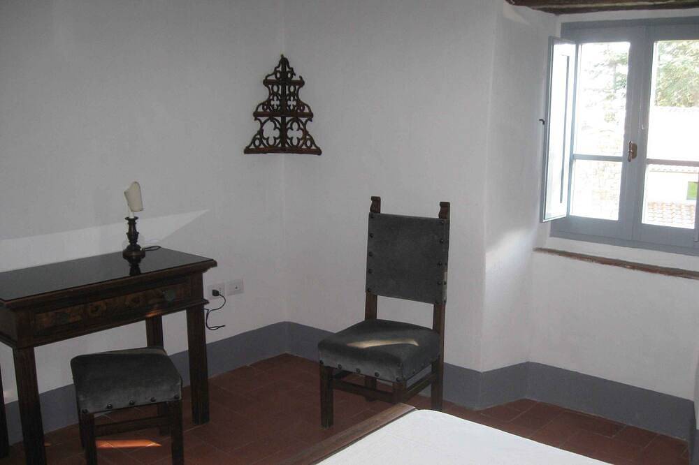 Hilltop Bauernhaus mit Aussicht auf die Landschaft: 5 Betten (+2) in Scheggia, Anghiari