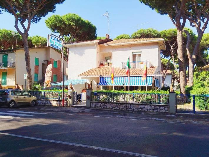 Hôtel, avec Terrasse et Jardin dans Marina di Grosseto