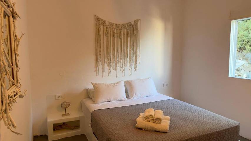 Maison d’hôte pour 3 personnes, avec vue et jardin, animaux acceptés dans Milos - 4