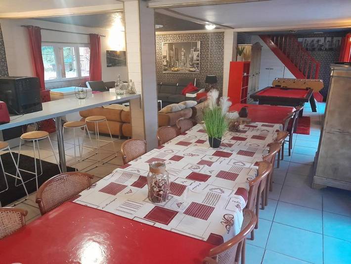 Location de vacances pour 15 personnes, avec sauna et jacuzzi ainsi que piscine et terrasse à Condé-sur-Noireau - 3