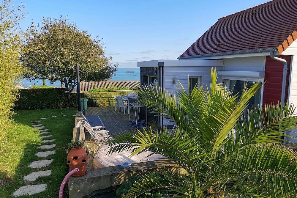 Hübsches kleines Chalet mit Blick auf das Meer Strand 250 m in Saint-Côme-de-Fresné, Bayeux und Umgebung