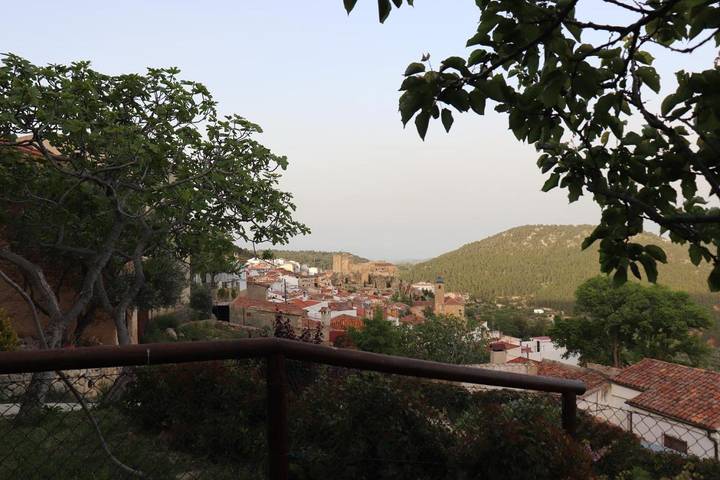 Casa rural para 4 personas, con jardín en Yeste - 2