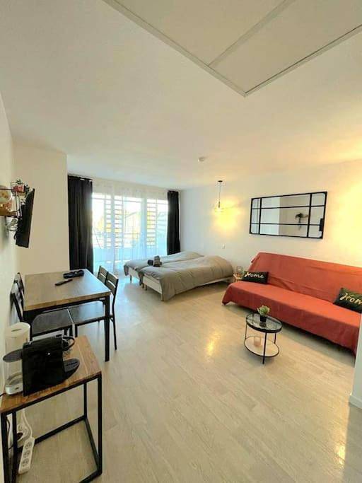 Gîte pour 4 personnes, avec balcon dans Gare De Lourdes