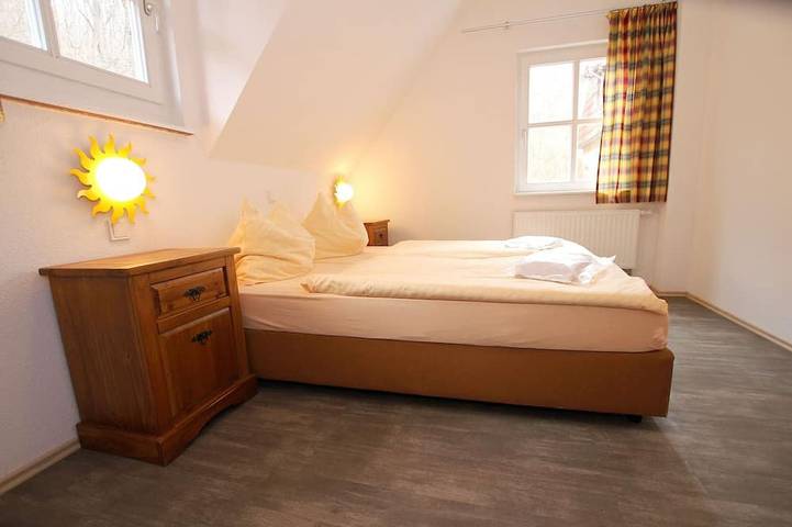 Ferienhaus für 6 Personen, mit Whirlpool und Terrasse sowie Pool und Sauna in Wernigerode - 2