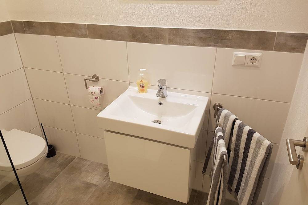 Ganze Wohnung, Fewo Eg rechts in Neresheim, Erlebnisregion Ostalb region