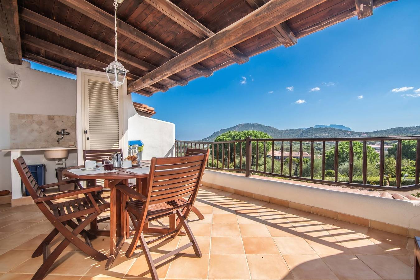 Cały apartament, Apartament wakacyjny dla 6 osób z basen in Li Cuncheddi, Olbia