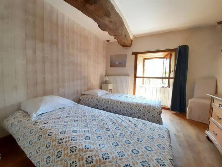 Location de vacances pour 4 personnes, avec jardin, adapté aux familles à La Baussaine - 4
