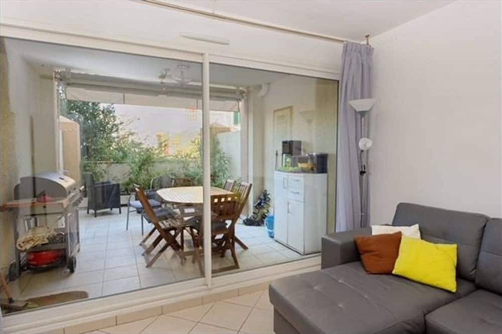 Appartement entier, Appartement à 500 m du bord de mer dans residence sécurisée in L'Île-Rousse, Région de Calvi