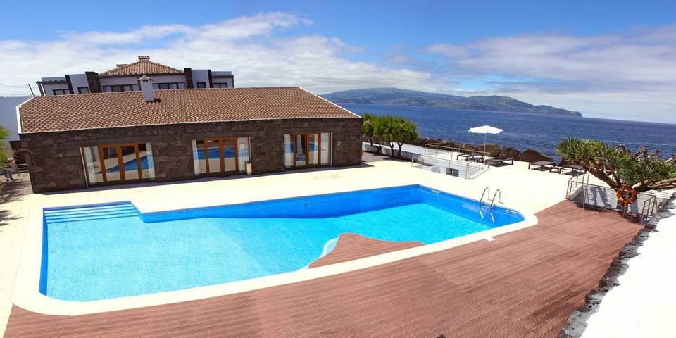 Casa de férias para 3 pessoas, com piscina e vista e ainda jardim em Madalena