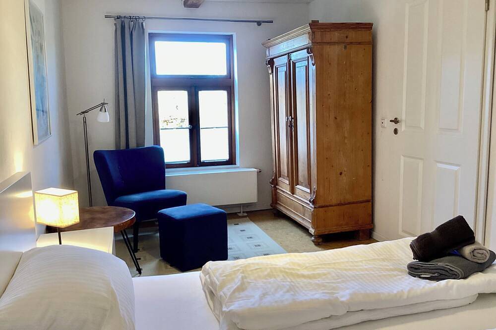 Ferienhaus Wolthuser Warf 3 - emden und meer - idyllisches Wohnen für 4 stadtnah in Emden, Ostfriesland