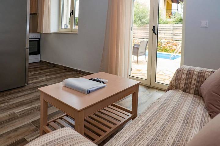 Location de vacances pour 3 personnes, avec piscine et jardin dans Stoupa - 3