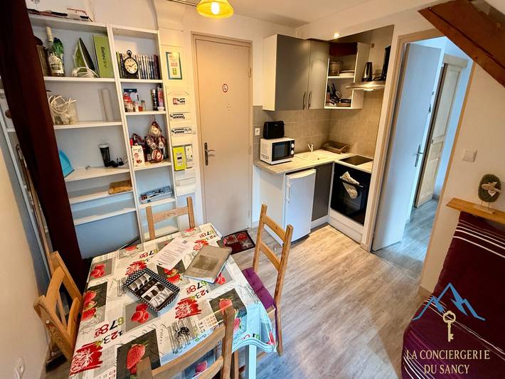 Gîte pour 4 personnes, adapté aux familles dans Bureau De Tourisme Du Massif Du Sancy Le Mont Dore - 3