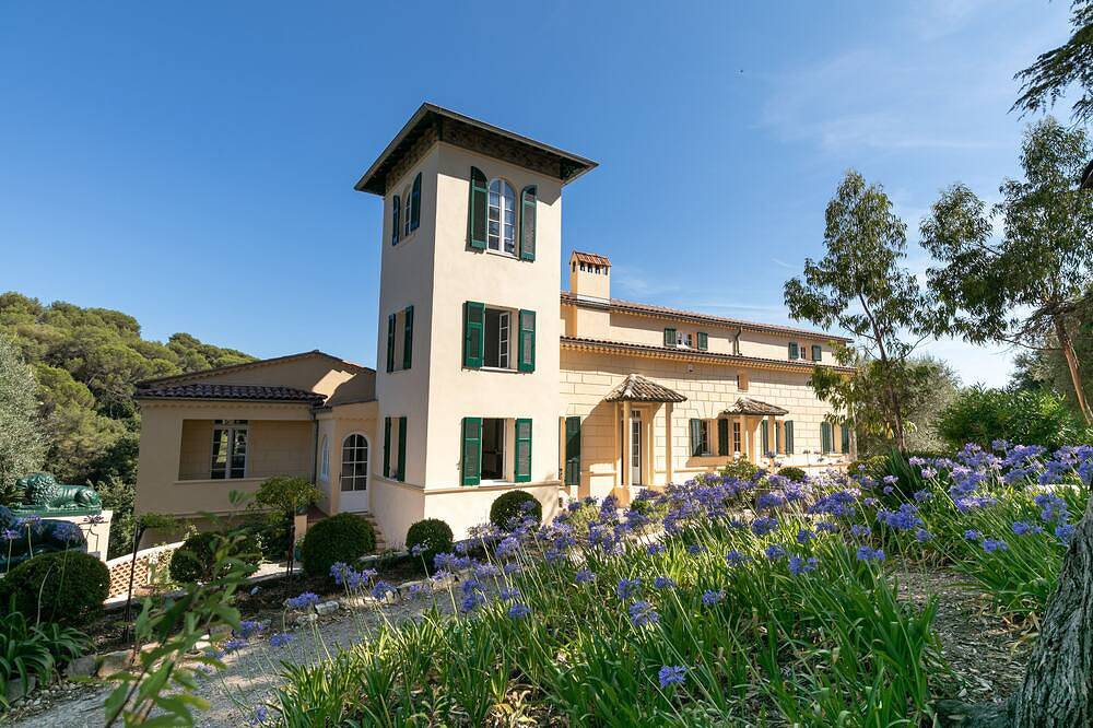 Villa pour 14 Personnes dans Villeneuve-Loubet, Région de Cannes