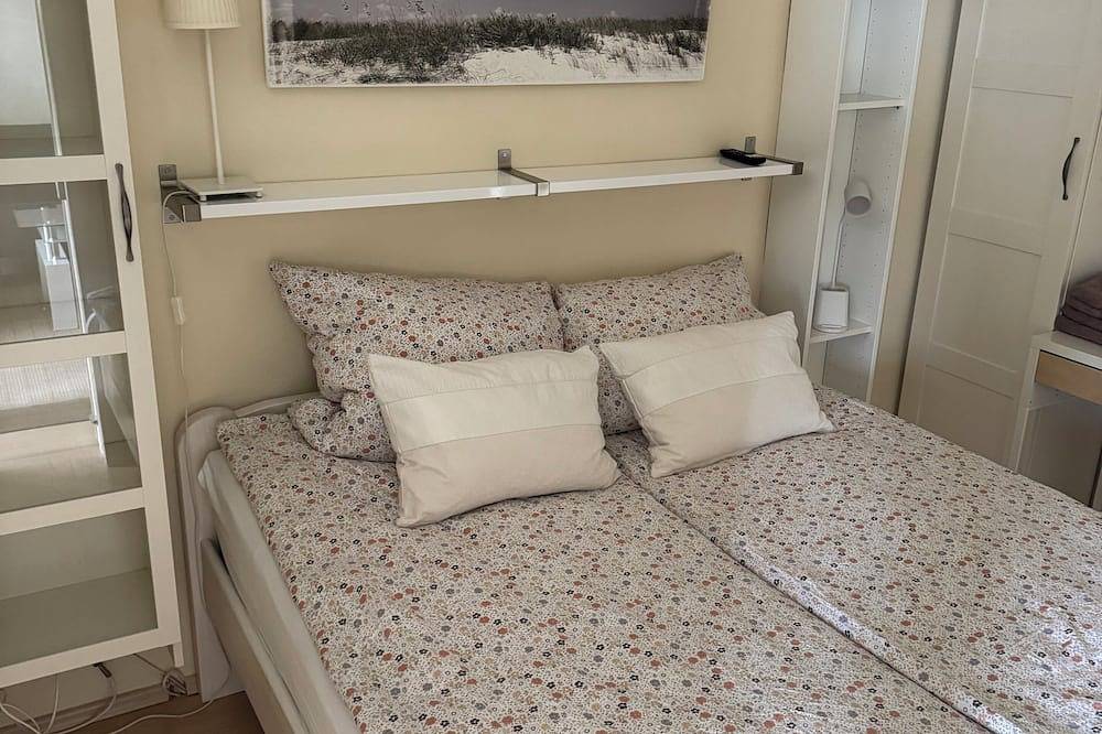 Ganze Wohnung, \"Ostseeblick\"-Sehr schönes 2-Zi.-Appartement  im Olympiazentrum. Hundefreundlich in Kieler Förde, Kiel