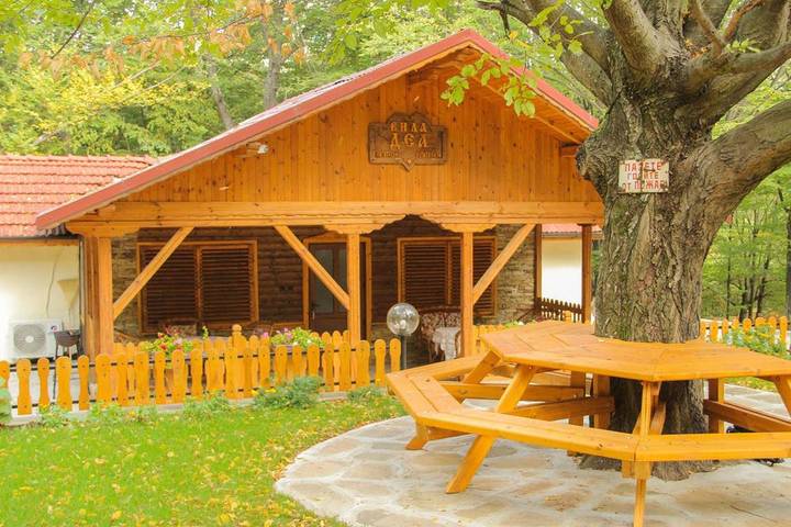 Casa rural para 12 personas, con jardín además de terraza y vistas en Bulgaria