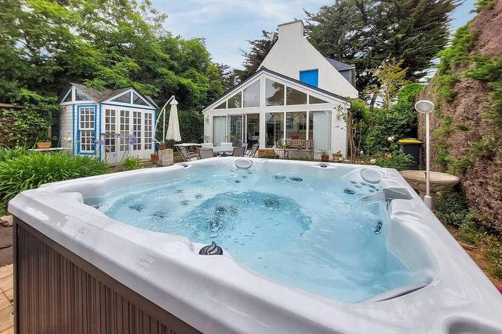 Ferienhaus für 8 Personen, mit Whirlpool und Garten in Quiberon