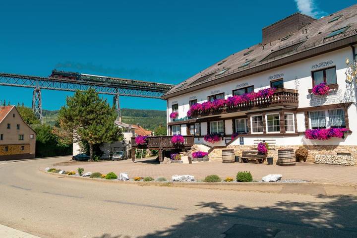 Hotel für 2 Personen, mit Garten und Ausblick in Blumberg