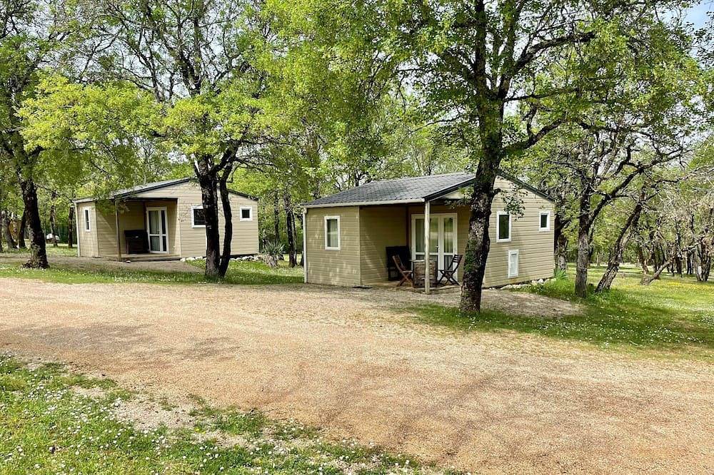 Chalet Nature - Lodges du Bois Dodo in Septfonds, Quercy