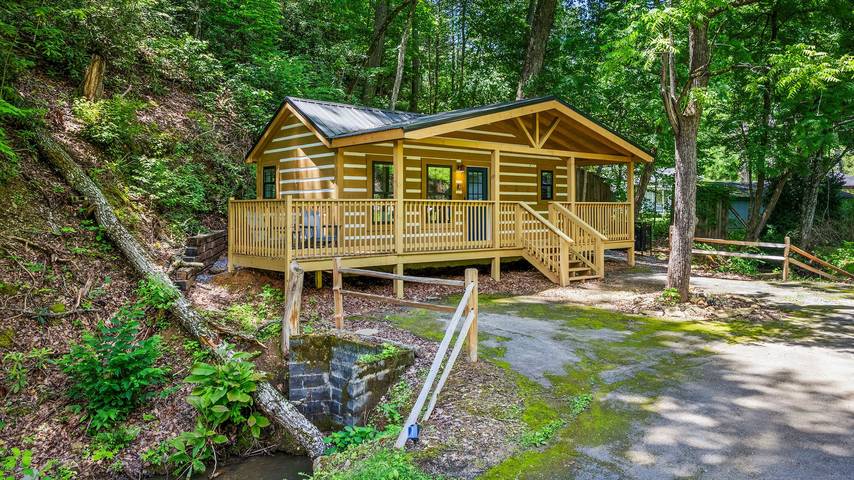 Holiday rental for 2 people, with garden and balcony, child-friendly in Blue Ridge Mountains