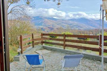 Gîte pour 3 personnes, avec terrasse et jardin à Ouzous