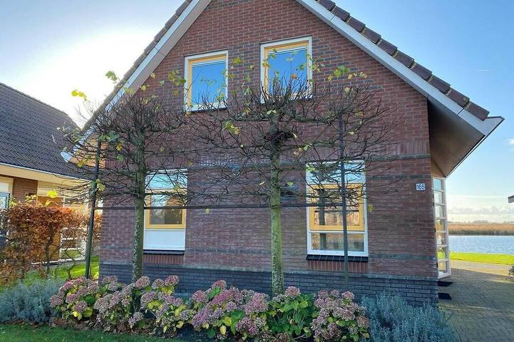 Bungalow für 6 Personen, mit Terrasse in Medemblik