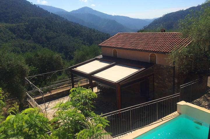 Agriturismo pour 15 personnes, avec Jacuzzi ainsi que Jardin et Piscine à Breil-sur-Roya