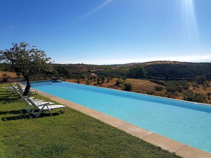 Casa rural para 3 personas, con piscina y terraza además de vistas y jardín en Distrito de Vila Real - 3