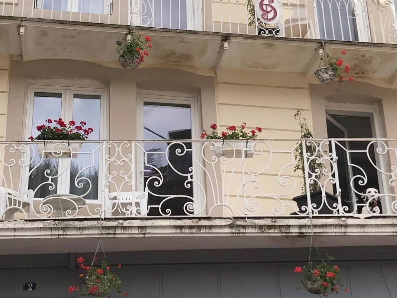 Appartement entier, Studio with Balcony in Plombières-les-Bains, Parc naturel régional des Ballons des Vosges