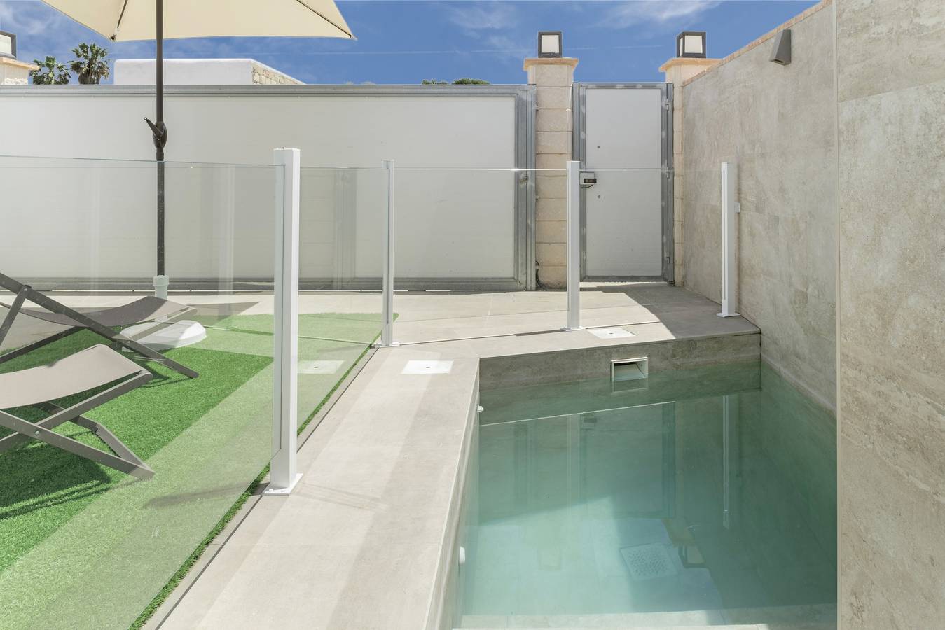 Holiday Home 'La Casita De Álvaro' with Private Pool, Wi-Fi and Air Conditioning in Conil de la Frontera, Costa de la Luz