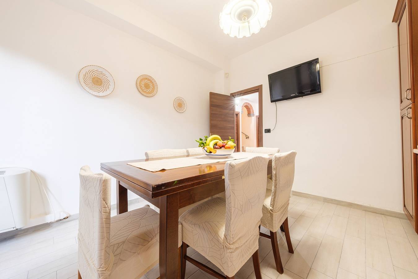 Appartement entier, Appartement 'Alkantara' avec terrasse privée, balcon et climatisation in Francavilla di Sicilia, Province de Messina