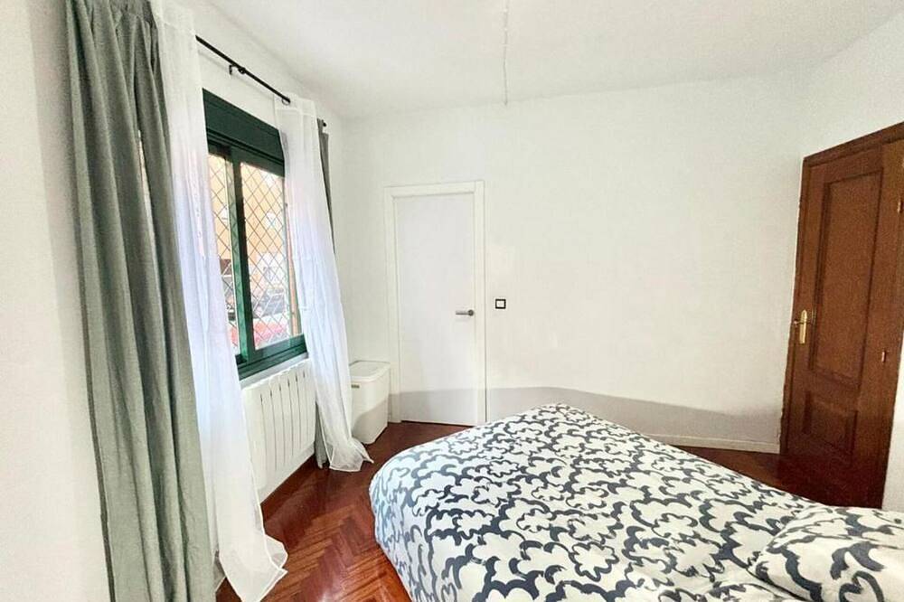 Entire apartment, Centro Atocha Méndez Álvaro (1-bedroom apartment) in Atocha, Madrid