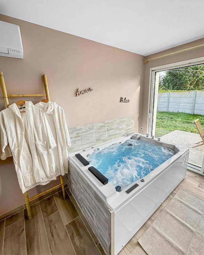 Location de vacances pour 2 personnes, avec jardin et vue, animaux acceptés à Rang-du-Fliers - 2