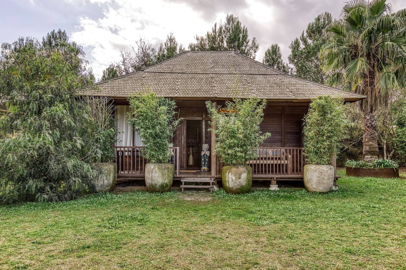 Bungalow 'Bali' con vistas a la montaña, piscina privada y Wi-Fi in Palafrugell, Costa Brava