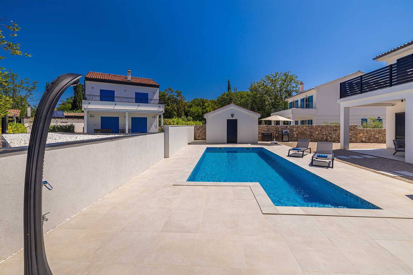 Entire apartment, Holiday house Sara with private pool in Kras, Krk