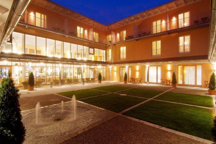 Hotel für 4 Personen, mit Balkon, mit Haustier in Kempten - 2