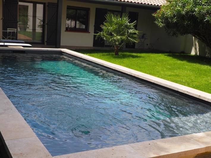 Location de vacances pour 2 personnes, avec terrasse ainsi que jardin et piscine à Toulouse - 2