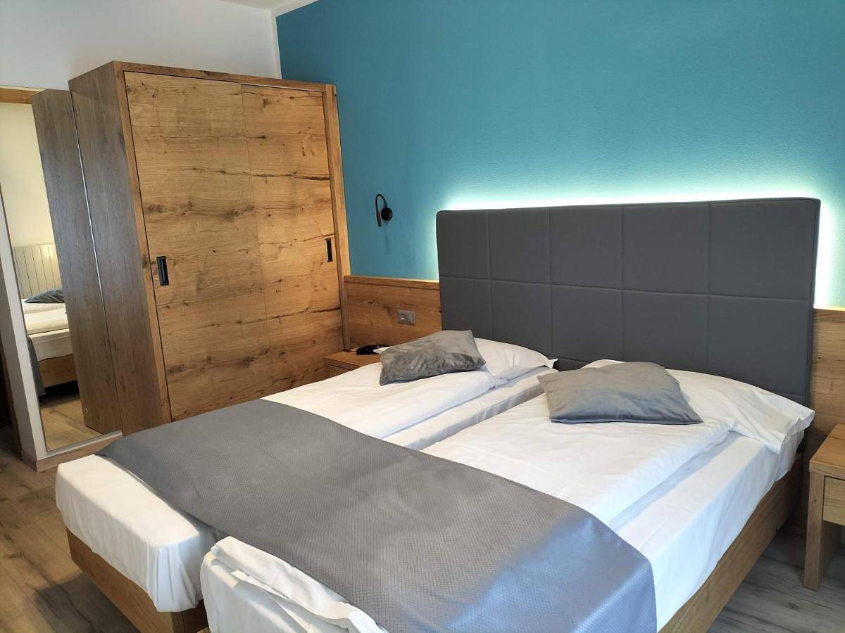 Double Room in Passo Tonale, Vermiglio
