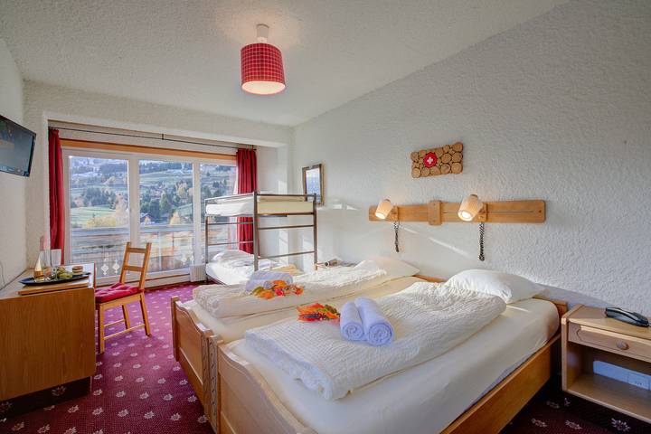 Hôtel pour 4 personnes, avec balcon, adapté aux familles - 1