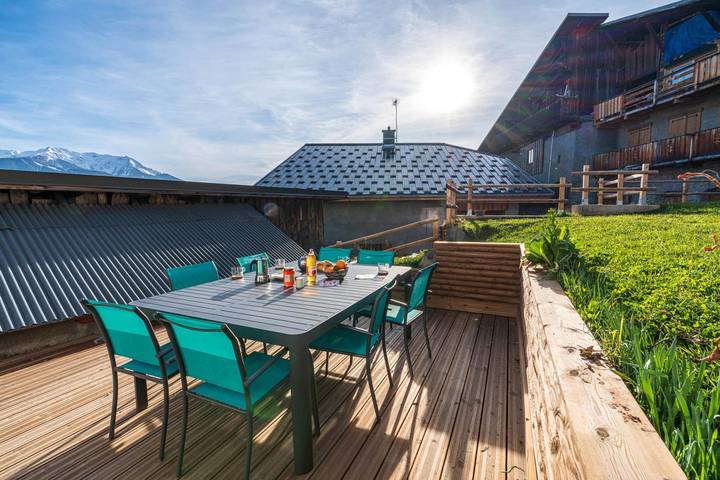 Gîte pour 6 personnes, avec Terrasse à Granier