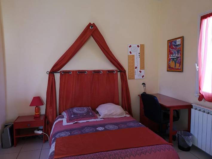 Location de vacances pour 2 personnes, avec terrasse et vue à Pierrevert - 2