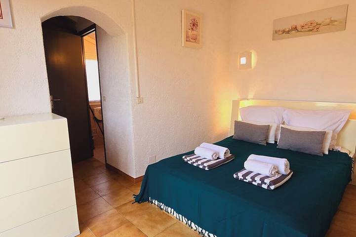 Villa pour 6 personnes, avec jardin dans Cala Rossa - 2