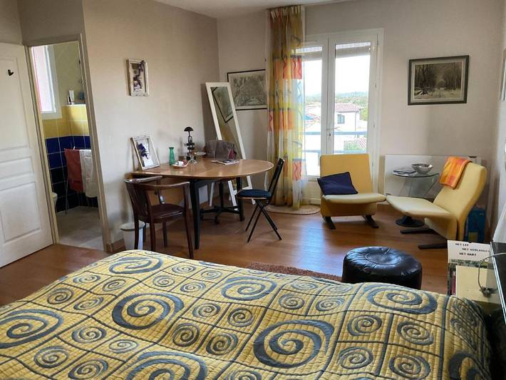 Location de vacances pour 2 personnes, avec vue ainsi que jardin et terrasse à Paraza - 3