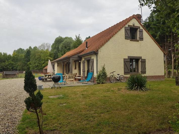 Location de vacances pour 7 personnes, avec jardin à Saint-Quentin-en-Tourmont